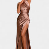 Katarina Halter Vestido con Dramática Abertura Lateral