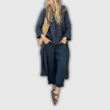 Lucía | Conjunto de lino azul marino con cárdigan largo y pantalón capri