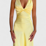 Vestido Lea Elegante con Cintura Torcida y Escote en V