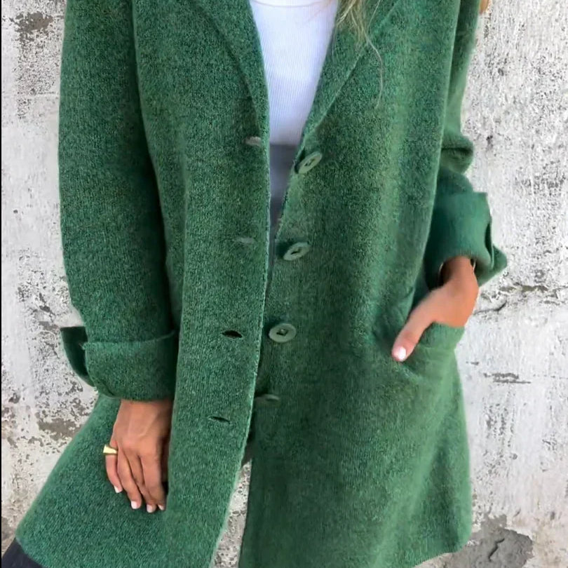 Nika - Abrigo Chic Minimalista