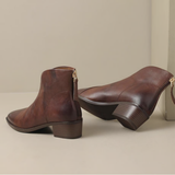 Camila - Botines con tacón bajo