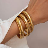 Zora - Pulsera con ranuras