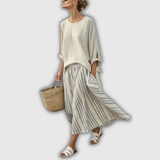 Aurora | Blusa cómoda y falda midi a rayas