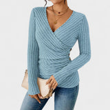 Jelena – Camiseta elegante con escote en V