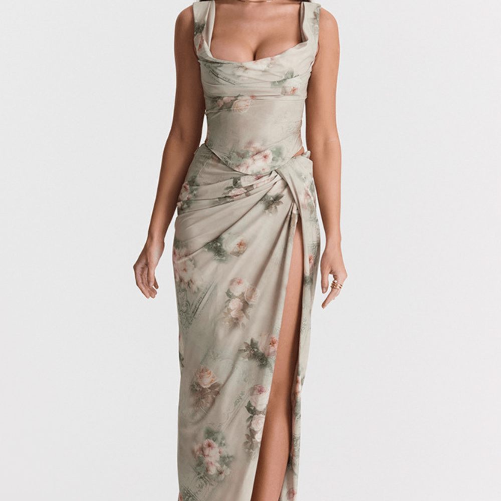 Ivelle | Vestido con Corte y Desgarro