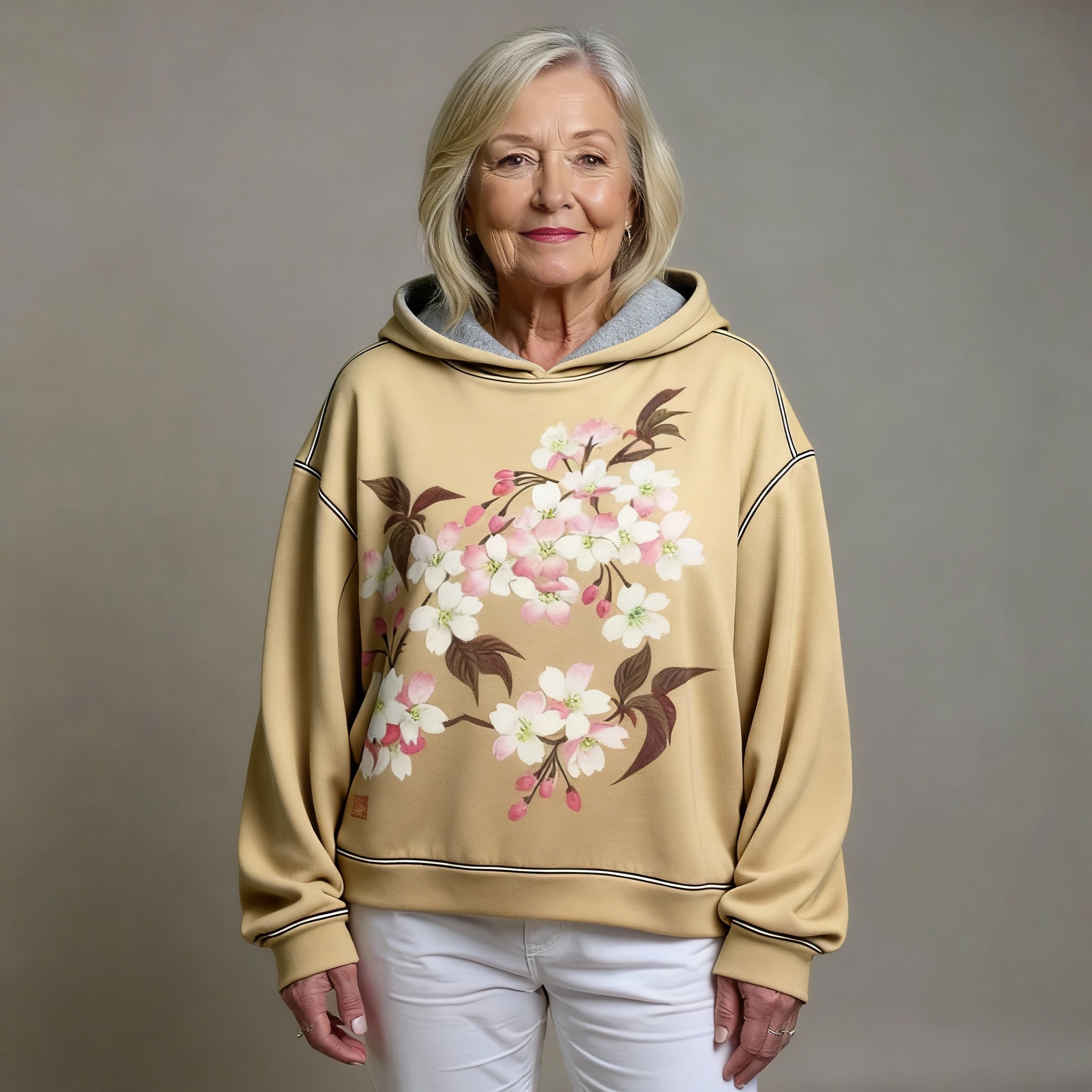 Tessa - Camiseta clásica con capucha