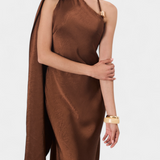 Vestido Largo Asimétrico Dragica en Color Bronce