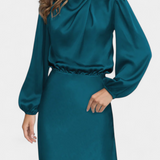 Vestido Maxi Marija con Cuello Alto y Detalles Florales
